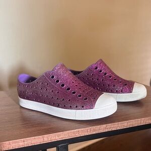 Native Jefferson Slip-On Sneaker - Kids size 11